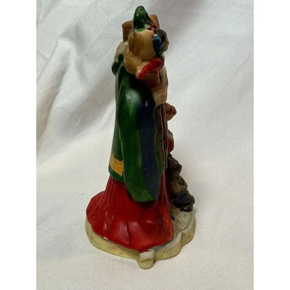 Santa's of the NATIONS -‎ CHINA -Hand Painted Porcelain SANTA CLAUS Figurine 4½